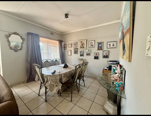 3 BEDROOM HOUSE FOR SALE IN VANDERBIJLPARK CE 1